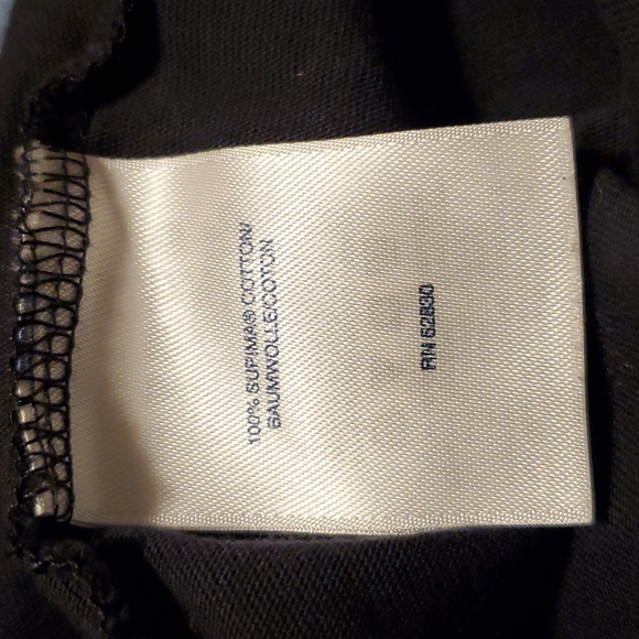 💜 Lands End's top with flowers designed in front. - Picture 5 of 5